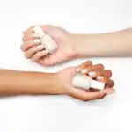 ESSIE COLOR 997 HEIRLOOM MEMORIES 13,5ml - Image 3